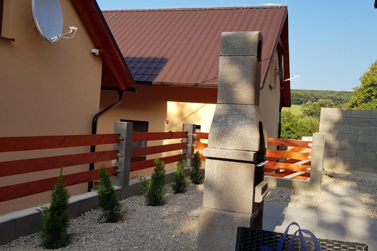 Bungalows Michalka - Podhájska Bagian luar foto